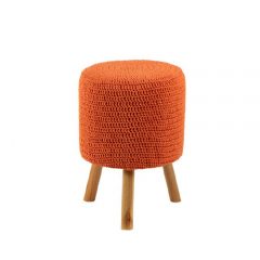 Banco Round Crochê Pé Madeira Laranja e Natural Banco Round Crochê Pé Madeira Laranja e Natural Mobly